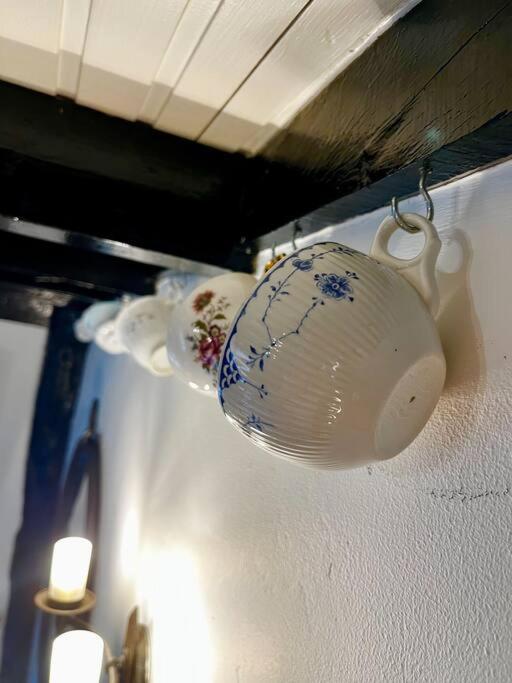 15Th Century Tiny Character Cottage-Henley Centre 外观 照片