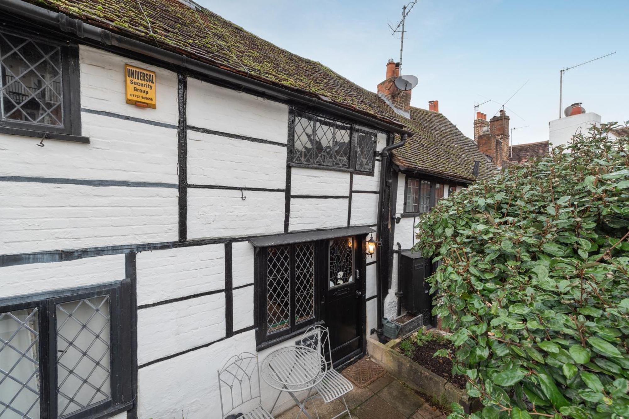 15Th Century Tiny Character Cottage-Henley Centre 外观 照片