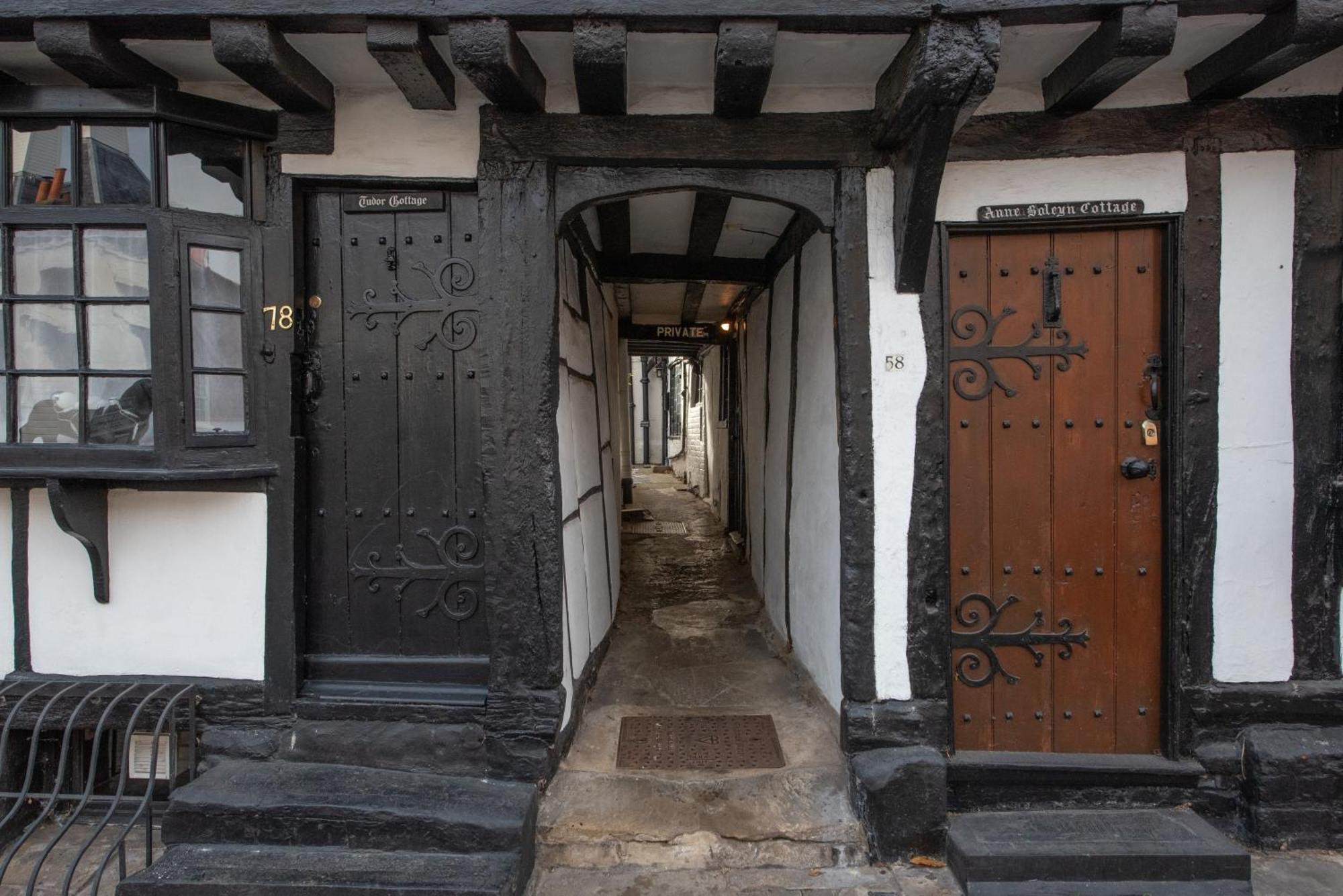 15Th Century Tiny Character Cottage-Henley Centre 外观 照片